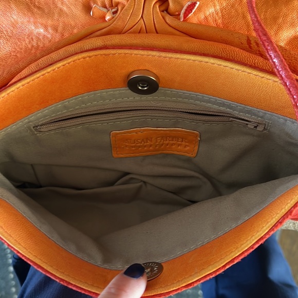 Susan Farber Collection Orange-Red Metallic Envelope Bag Crossbody Leather - Picture 6 of 9